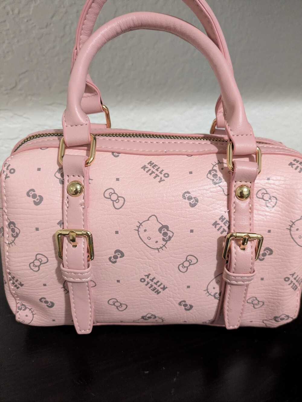 Hello Kitty Light Pink Mini Satchel with Gold Hardware - Picture 5 of 9